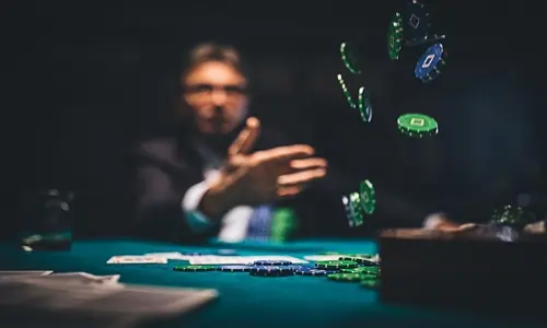 Bisnis Taruhan: Beginilah Cara Bandar Casino Menghasilkan Pendapatan